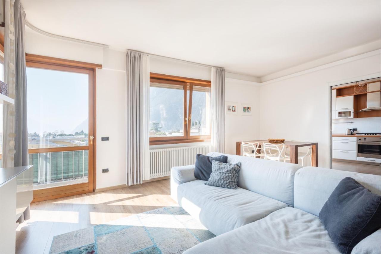Casa Andy & Anne - Attico Apartment Riva del Garda Exterior foto